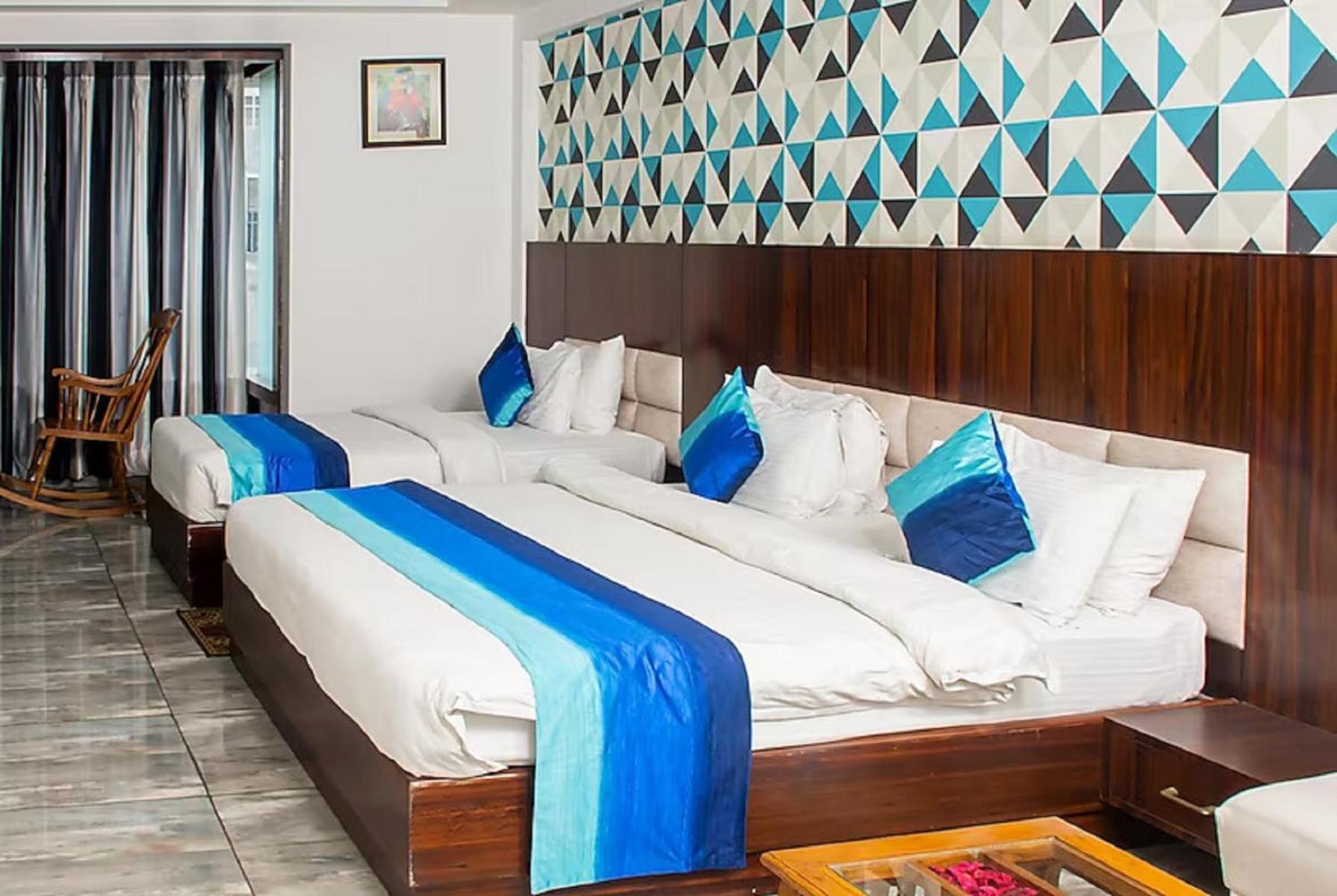Hotel Sgt Plaza Varanasi Luaran gambar